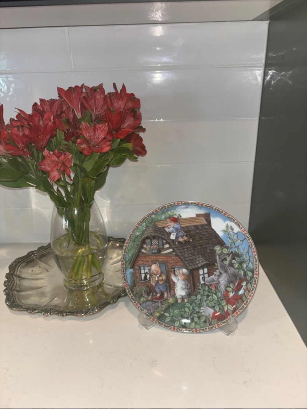 Vintage collector plate titled "The Three Little Pigs", artist Karen Pritchett